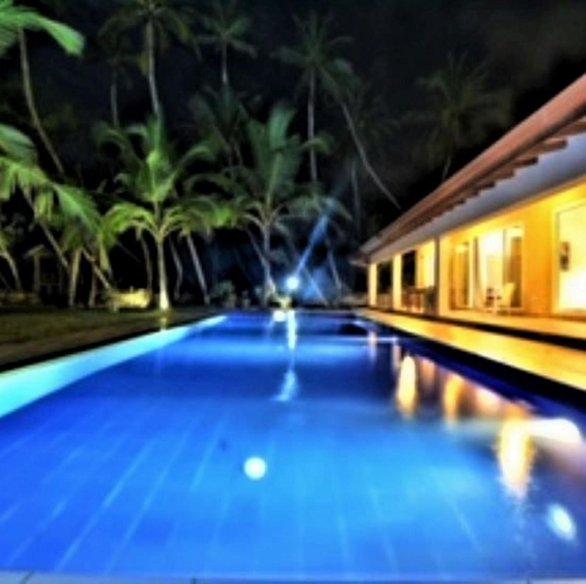 Arhimser Villa-Superb 4 Bedroom Beachfront For 8 In Ranna, Tangalle, Bb, Pool, Free Pick Up For 7 Night Stays Arriving Together, Serviced, Taxes Included Exterior foto
