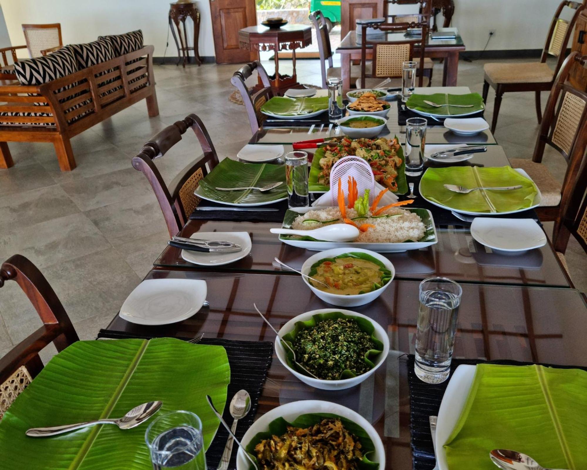 Arhimser Villa-Superb 4 Bedroom Beachfront For 8 In Ranna, Tangalle, Bb, Pool, Free Pick Up For 7 Night Stays Arriving Together, Serviced, Taxes Included Exterior foto