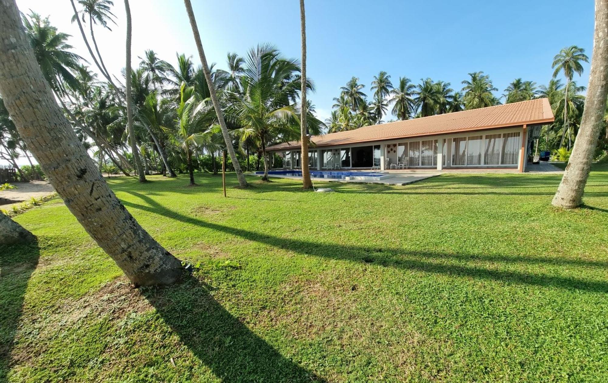 Arhimser Villa-Superb 4 Bedroom Beachfront For 8 In Ranna, Tangalle, Bb, Pool, Free Pick Up For 7 Night Stays Arriving Together, Serviced, Taxes Included Quarto foto