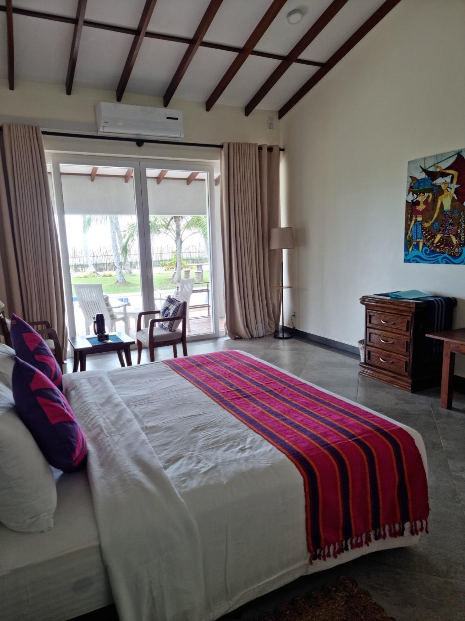 Arhimser Villa-Superb 4 Bedroom Beachfront For 8 In Ranna, Tangalle, Bb, Pool, Free Pick Up For 7 Night Stays Arriving Together, Serviced, Taxes Included Exterior foto